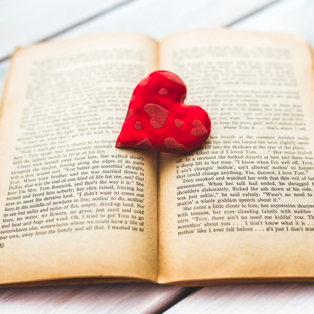 You are currently viewing 21 Fantasy Books About Books